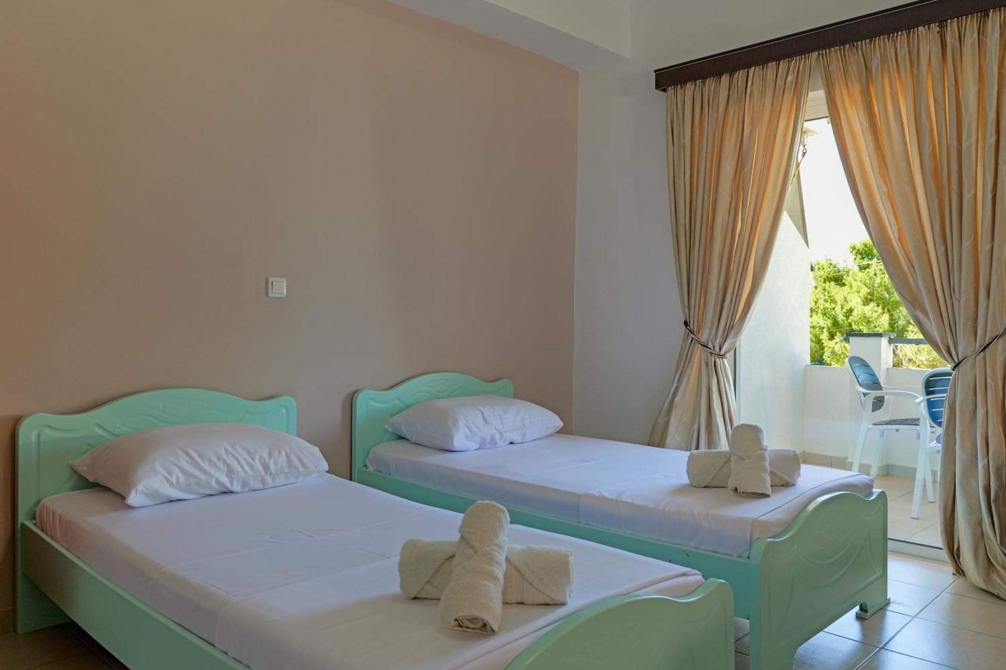 Livia'S Guesthouse Ksamil Exteriér fotografie