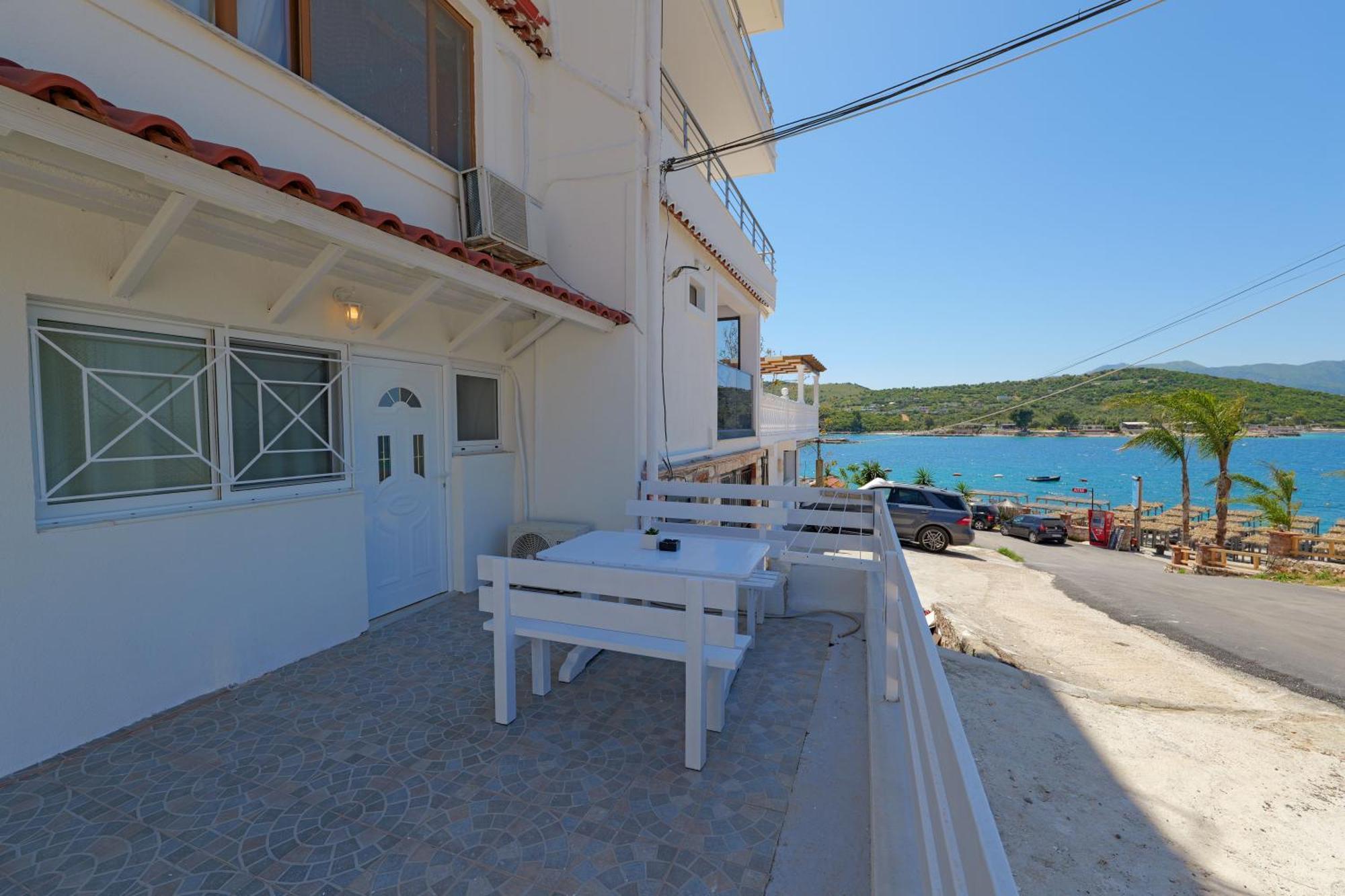 Livia'S Guesthouse Ksamil Exteriér fotografie