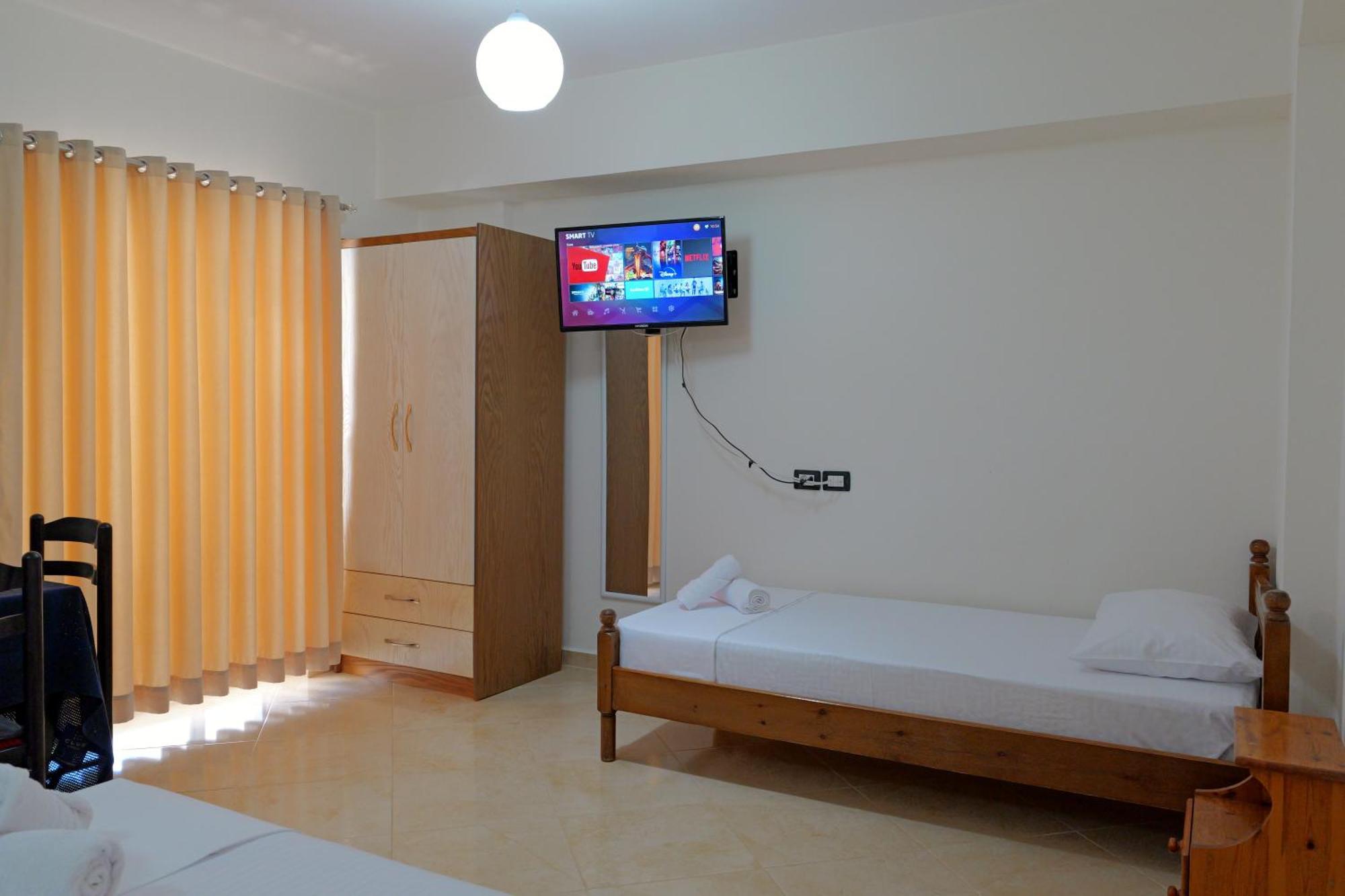 Livia'S Guesthouse Ksamil Exteriér fotografie
