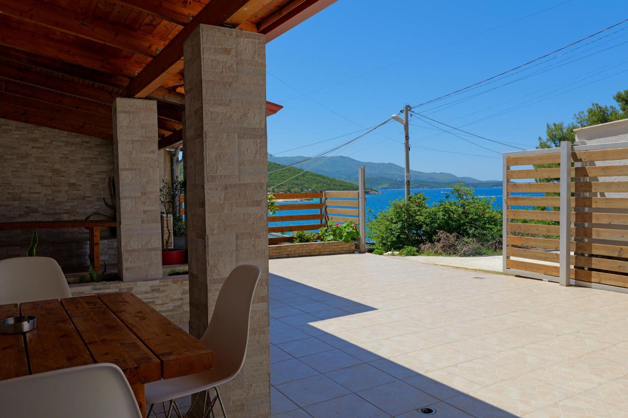 Livia'S Guesthouse Ksamil Exteriér fotografie
