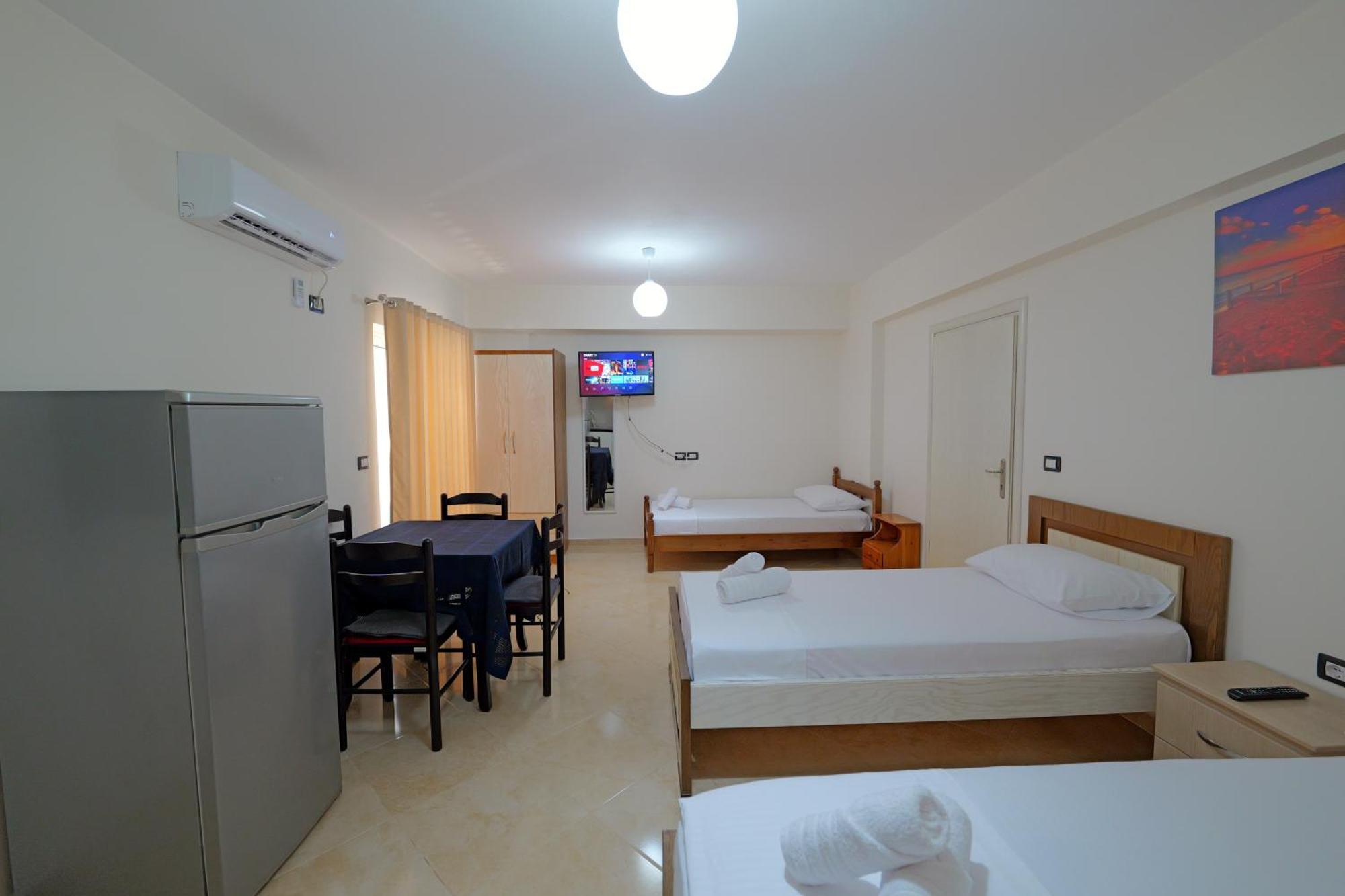 Livia'S Guesthouse Ksamil Exteriér fotografie