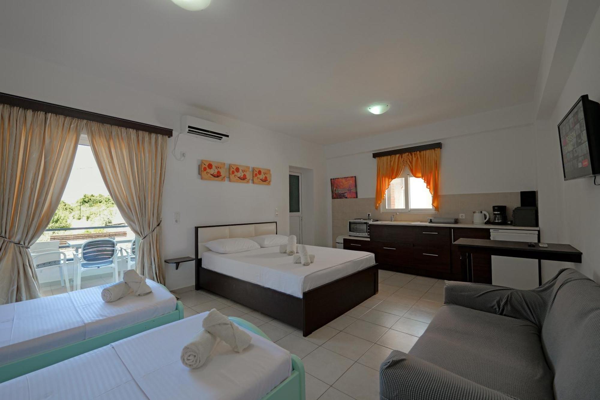 Livia'S Guesthouse Ksamil Exteriér fotografie