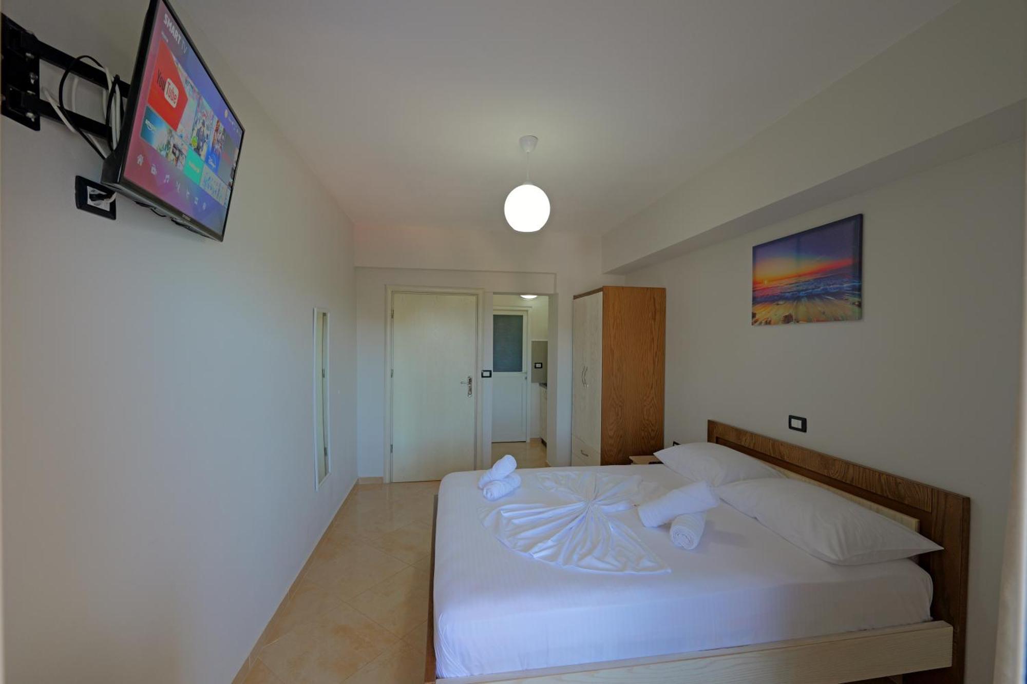 Livia'S Guesthouse Ksamil Exteriér fotografie